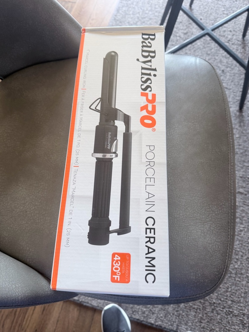BaBylissPRO Porcelain Ceramic 1" Marcel Curling Iron (Model BP100MUC).